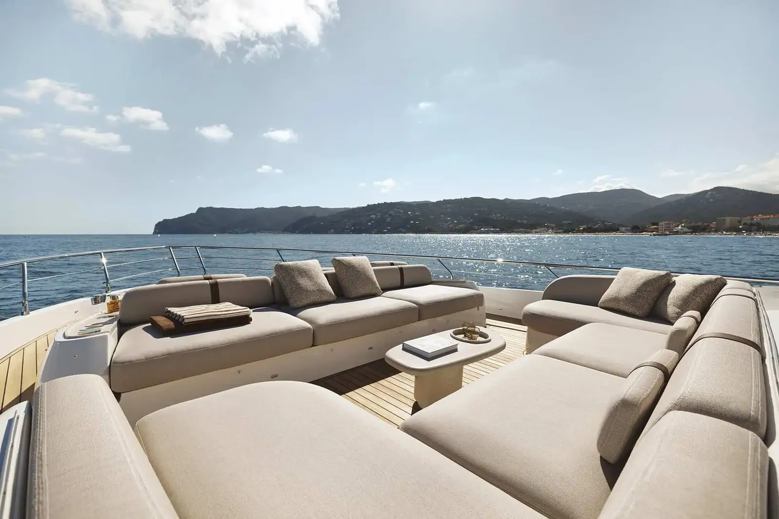 Aqualis exterior detail 10