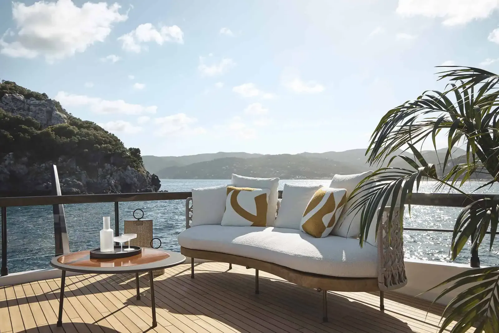 Aqualis exterior detail 12